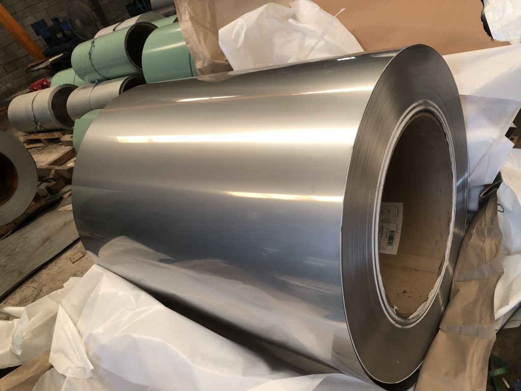 bể nước ngầm thiên á được sản xuất bằng vật liệu inox 304 cao cấp