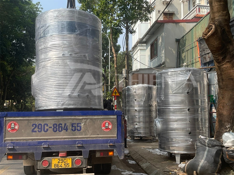 Bình bảo ôn được niêm yết giá bán từ 15 triệu đồng/bồn trở lên tùy từng kích thước