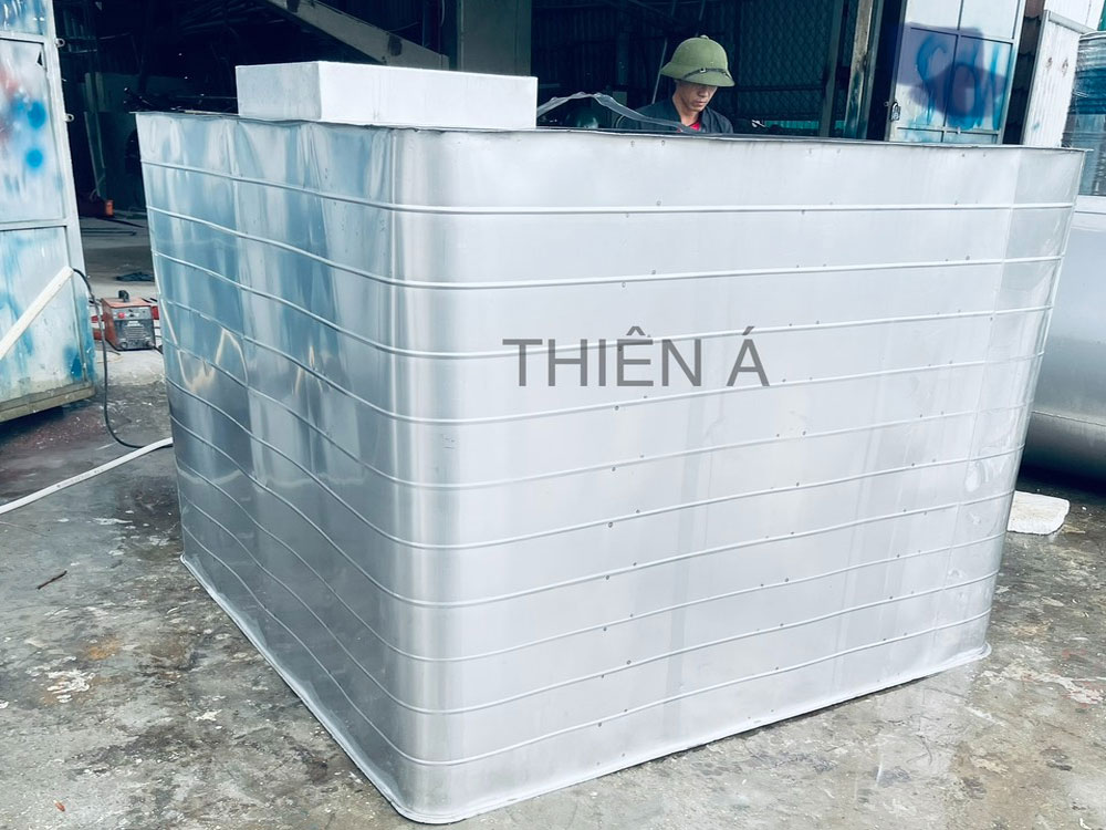 Bể vuông inox chôn ngầm nên thay thế bể xi măng