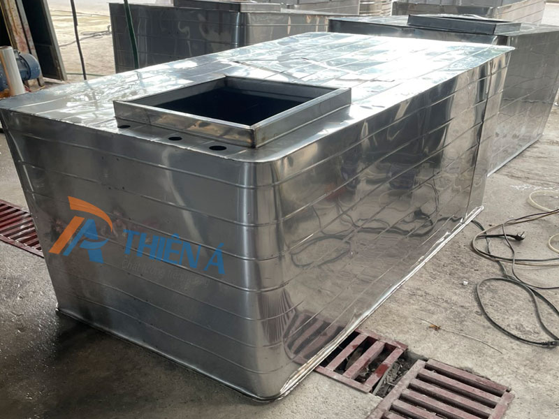 Bể Vuông Inox Đặt Nổi Thiên Á