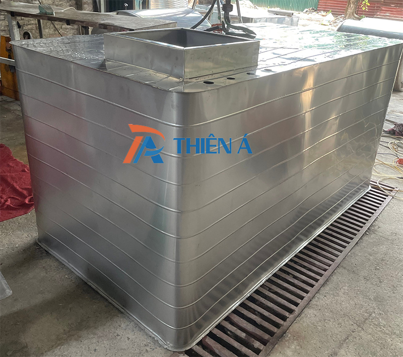 Bể nước ngầm inox 304 có giá bán từ 14 triệu đồng/bồn trở lên tùy từng thể tích