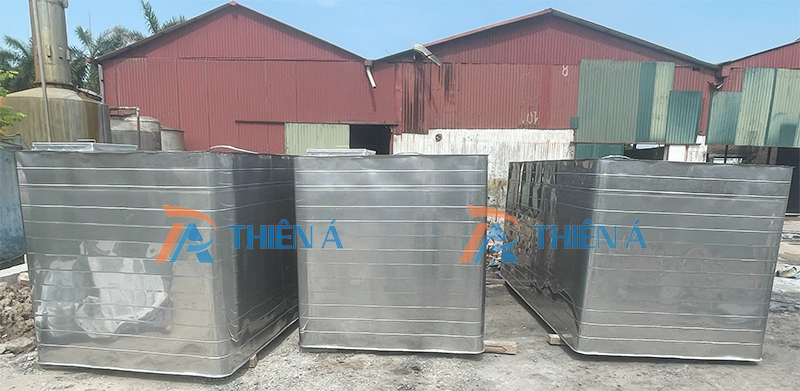 Bồn ngầm inox Thiên Á có cấu tạo đơn giản bao gồm thân bồn và nắp bồn