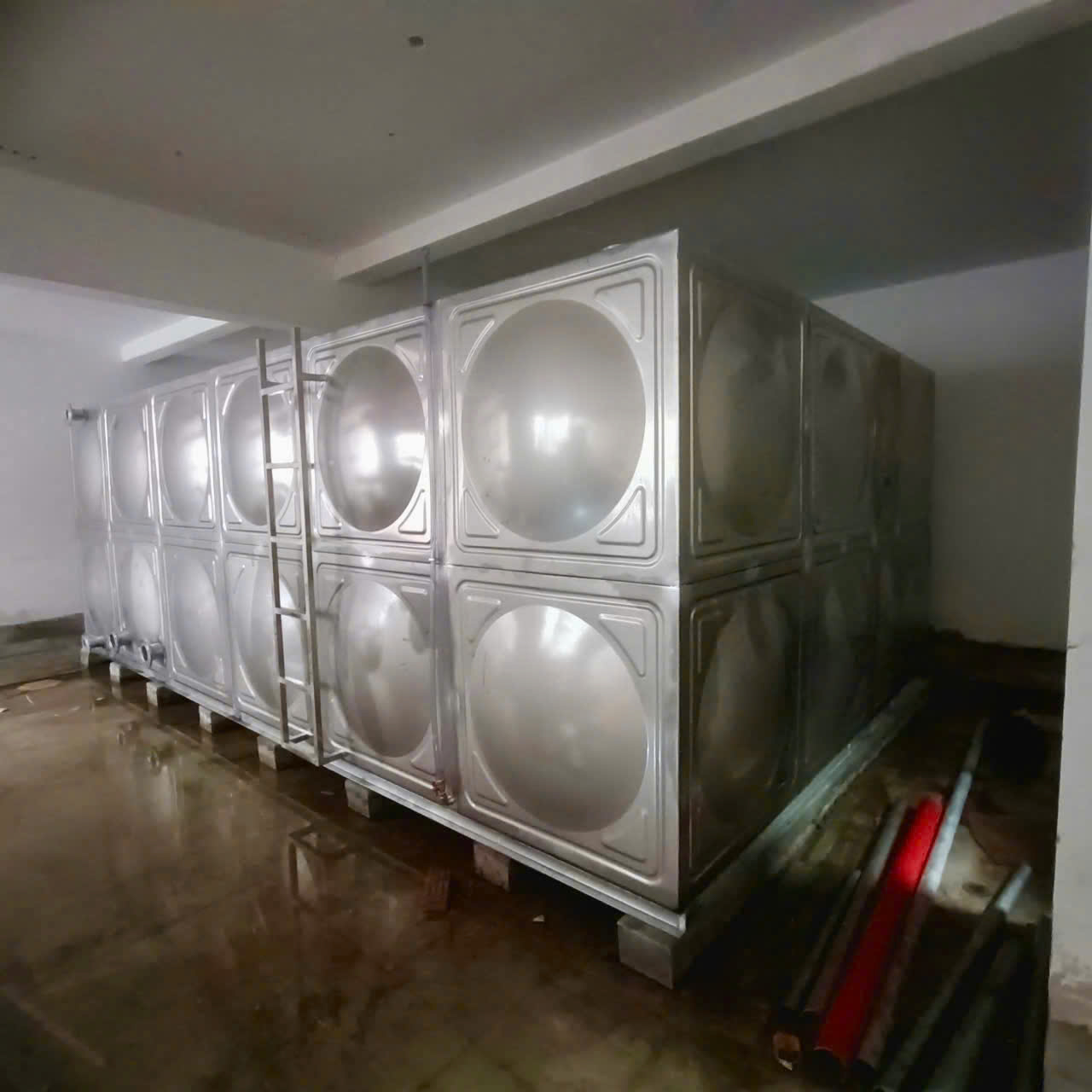 Địa Chỉ Chuyên Cung Cấp Các Sản Phẩm Bể Vuông Inox Đặt Nổi