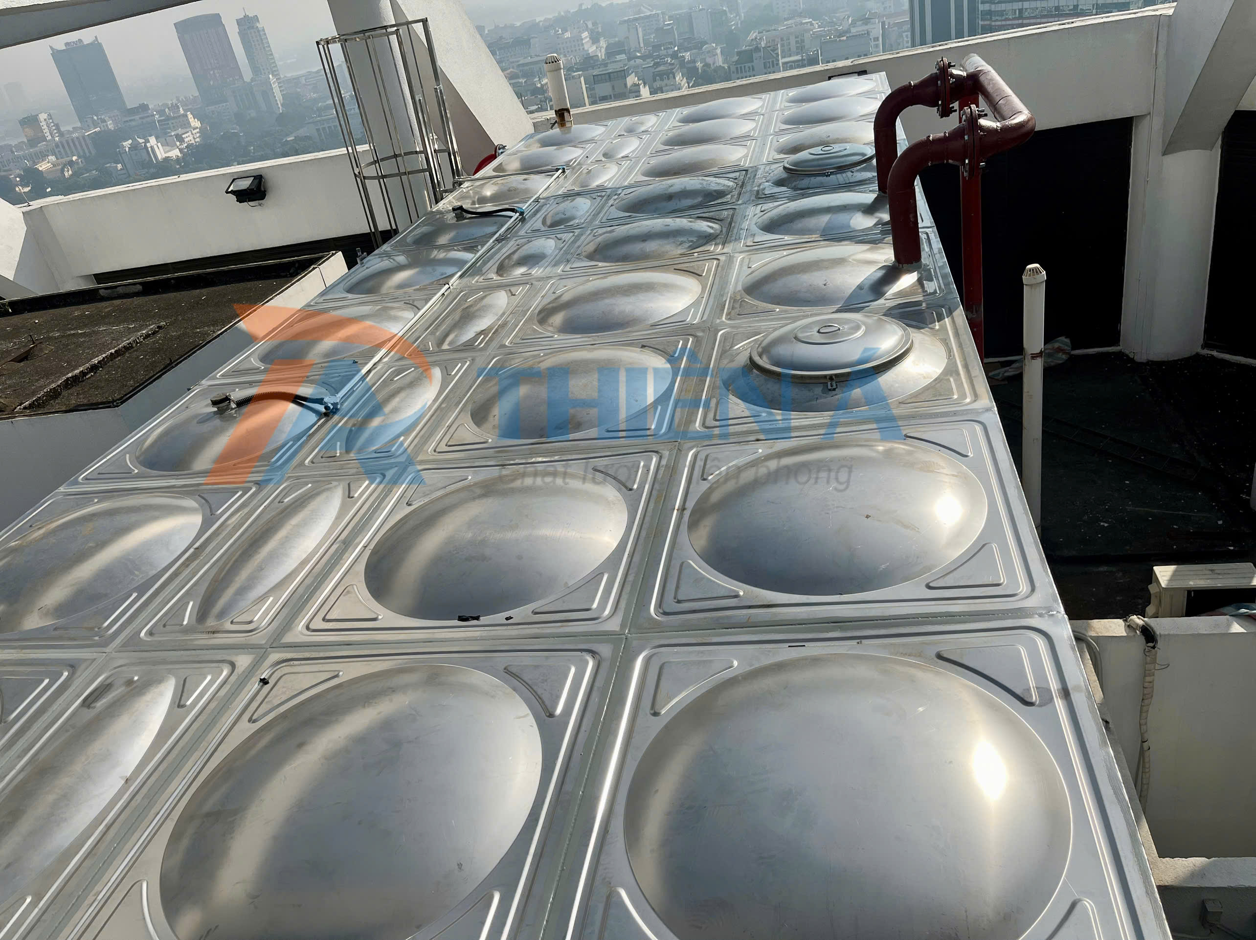 Tìm Địa Chỉ Chuyên Bể Nước Inox Đặt Mái Chuyên Nghiệp