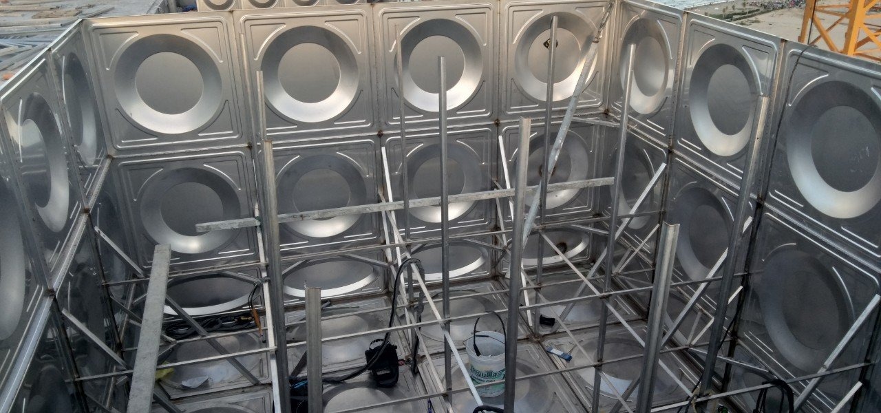 Bể nước lắp ghép inox và sự cần thiết trong việc phòng chống ô nhiễm môi trường